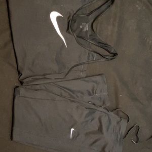 Women’s Nike tank and Leggings